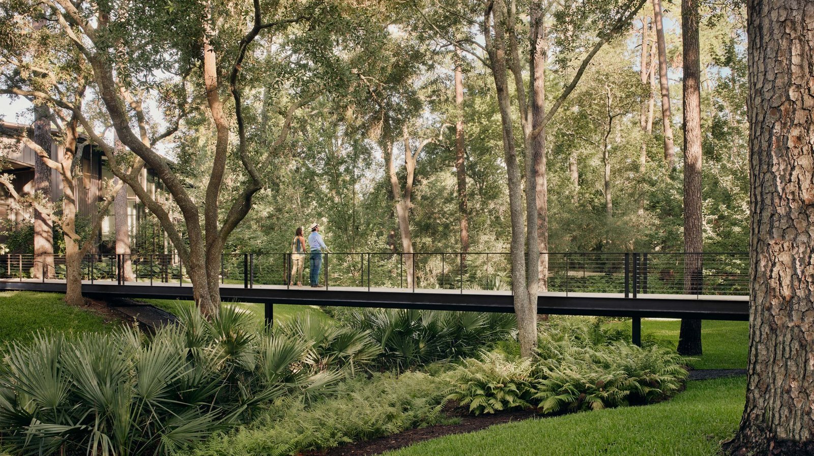 StudioOutside_BridgeHouse_03.jpg