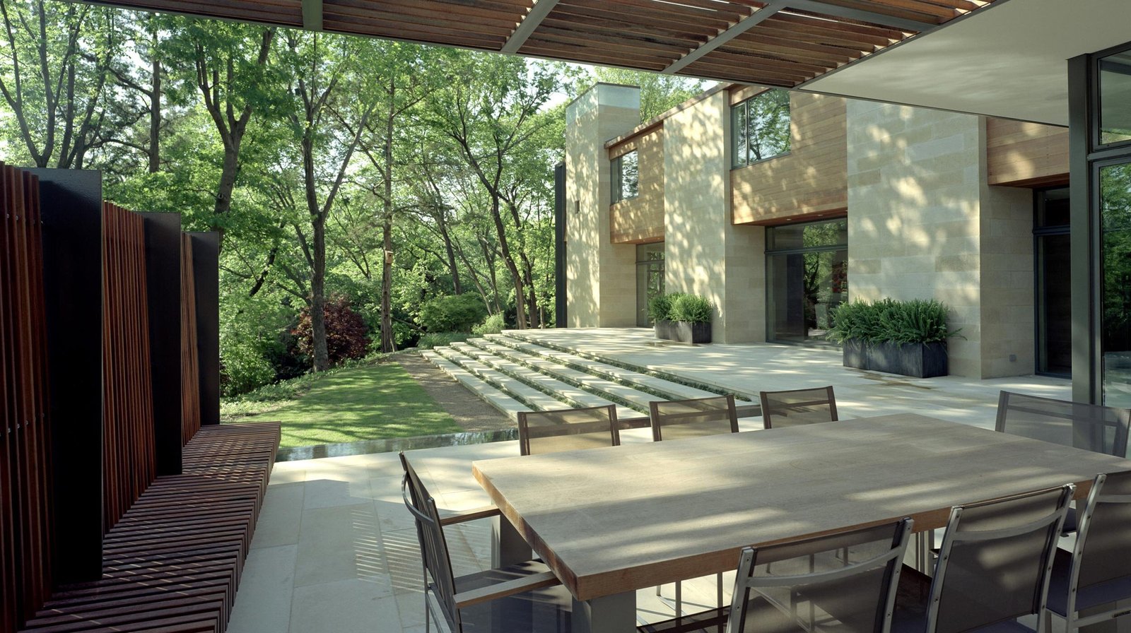 StudioOutside_HousebytheCreek_02.jpg