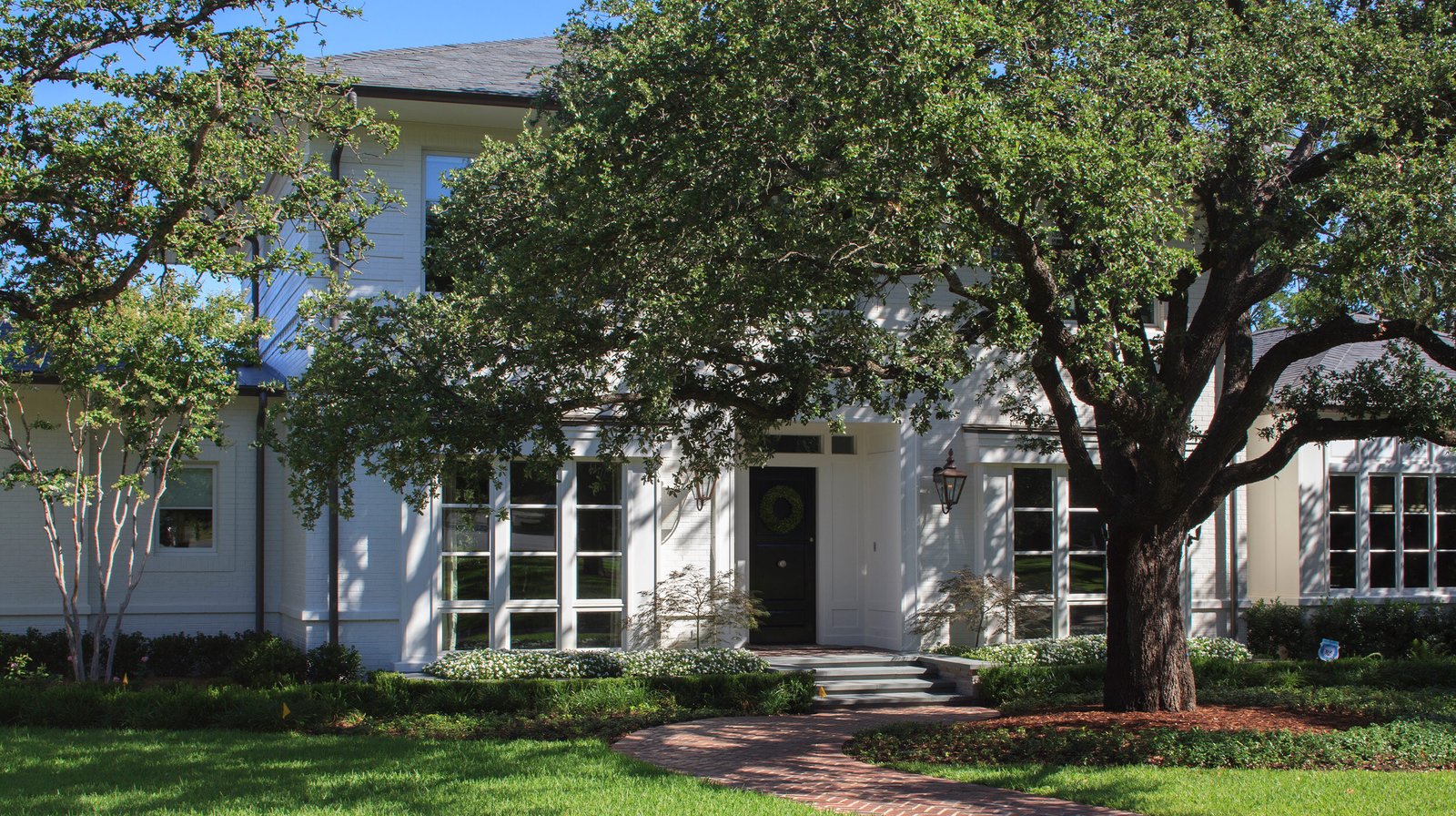 StudioOutside_RanierPlace_04.jpg