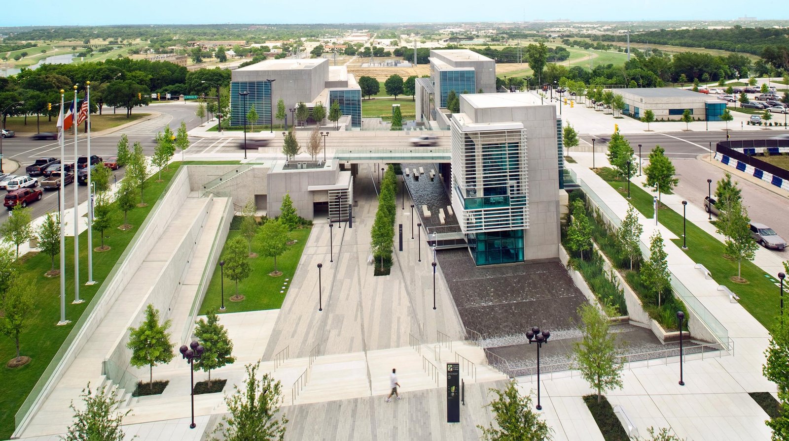 StudioOutside_TarrantCountyCollege_03.jpg