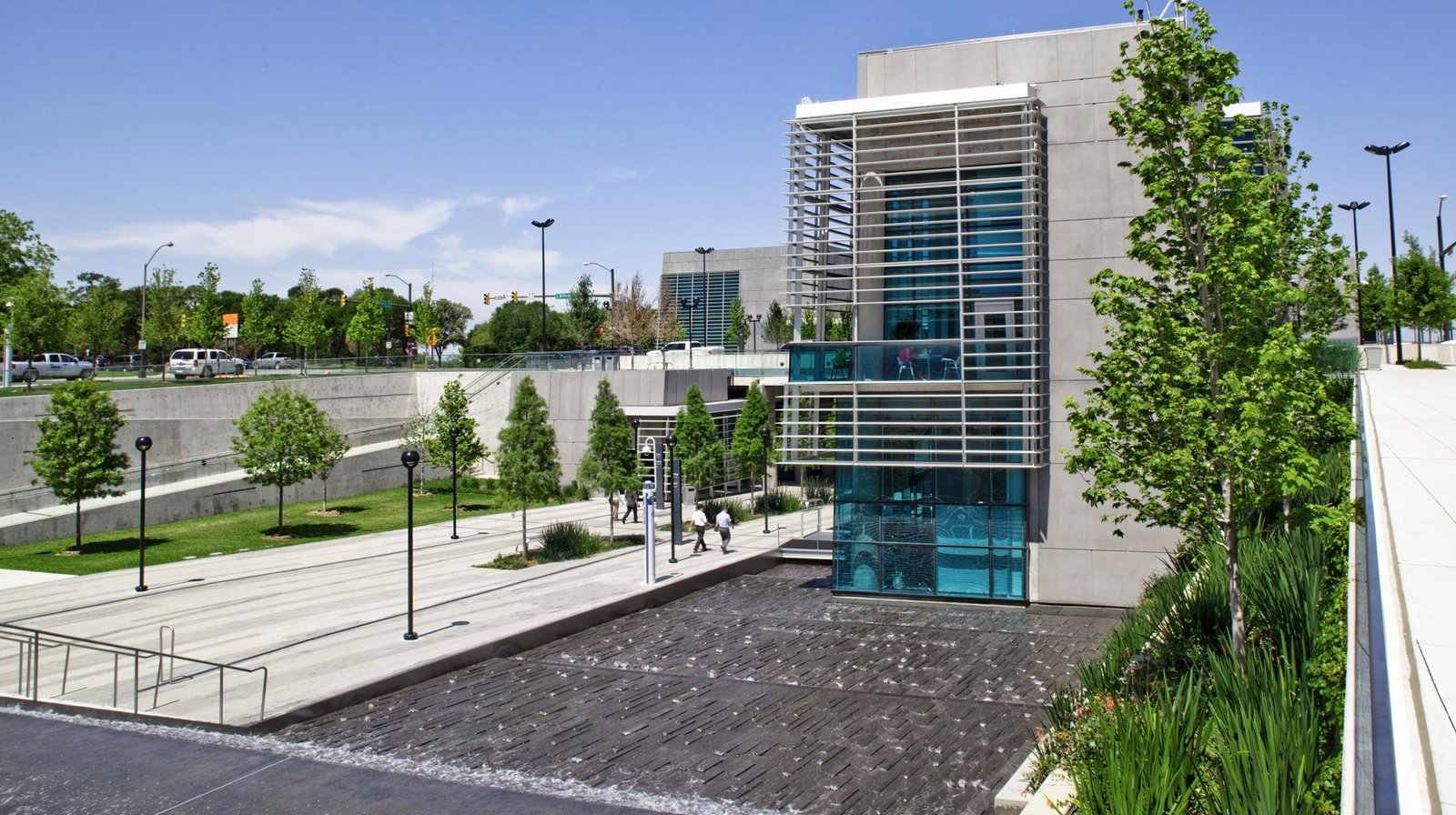 StudioOutside_TarrantCountyCollege_04.jpg