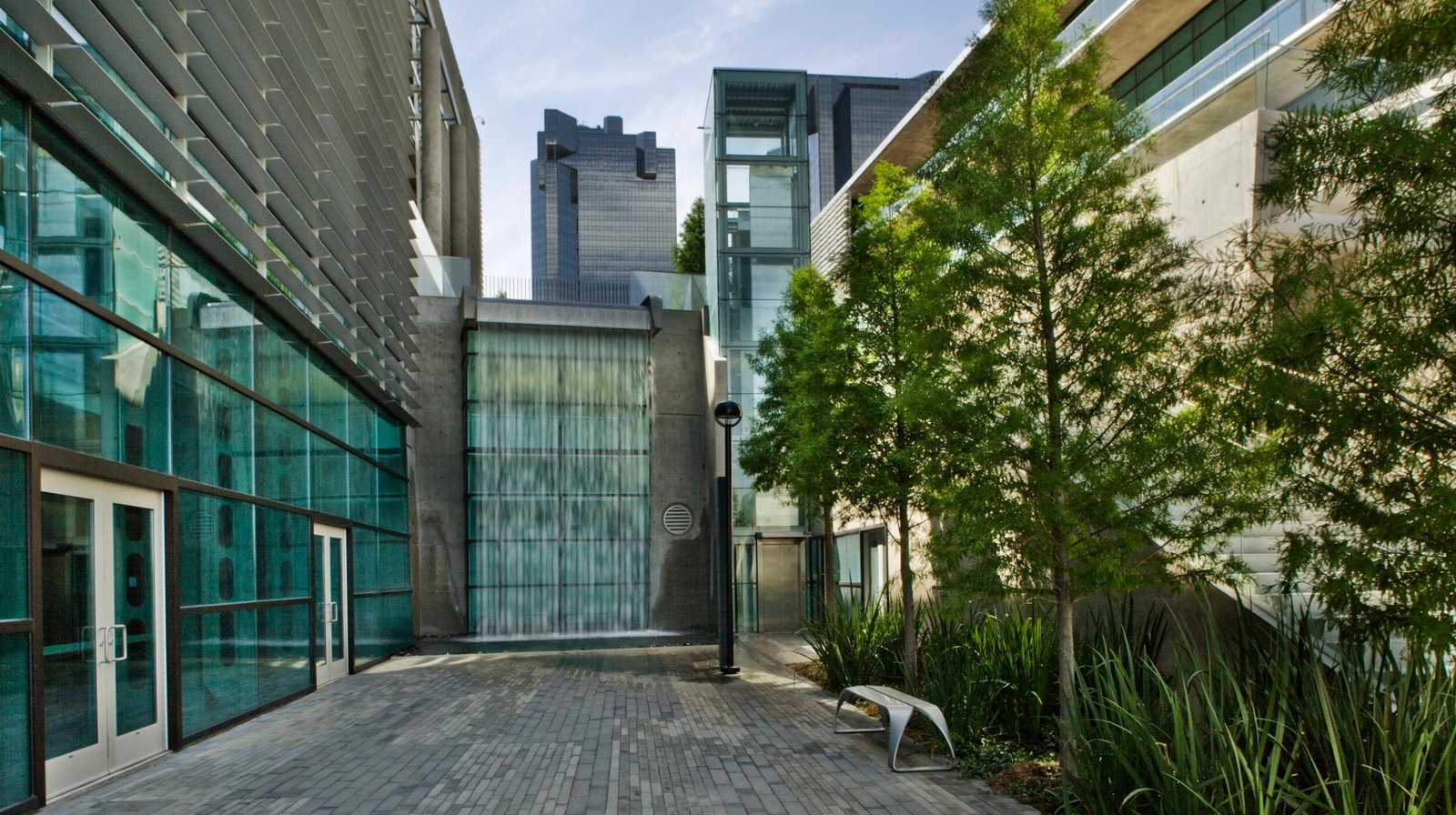 StudioOutside_TarrantCountyCollege_06.jpg