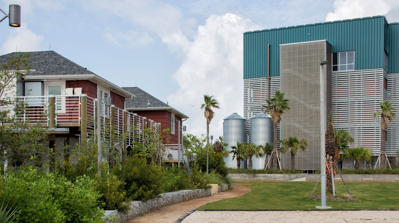 StudioOutside_SeaStarBaseGalveston_11.jpg