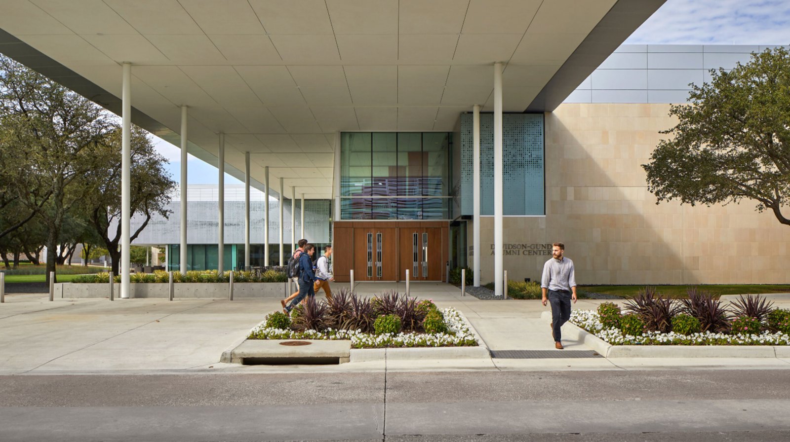 StudioOutside_UTD_Davidson-Gundy-Alumni-Center_02.jpg