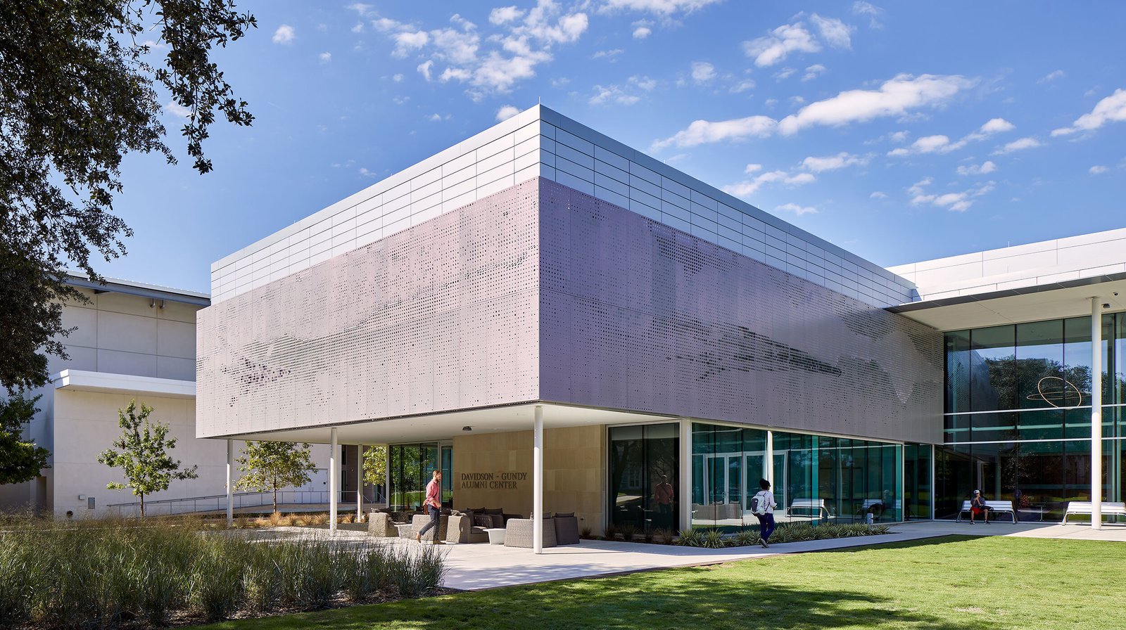 StudioOutside_UTD_Davidson-Gundy-Alumni-Center_03.jpg
