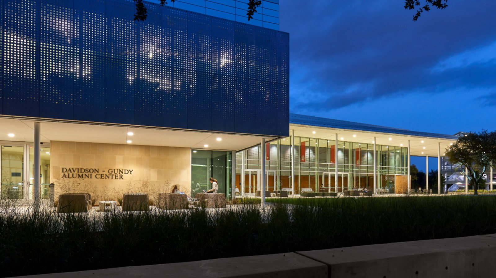 StudioOutside_UTD_Davidson-Gundy-Alumni-Center_04.jpg
