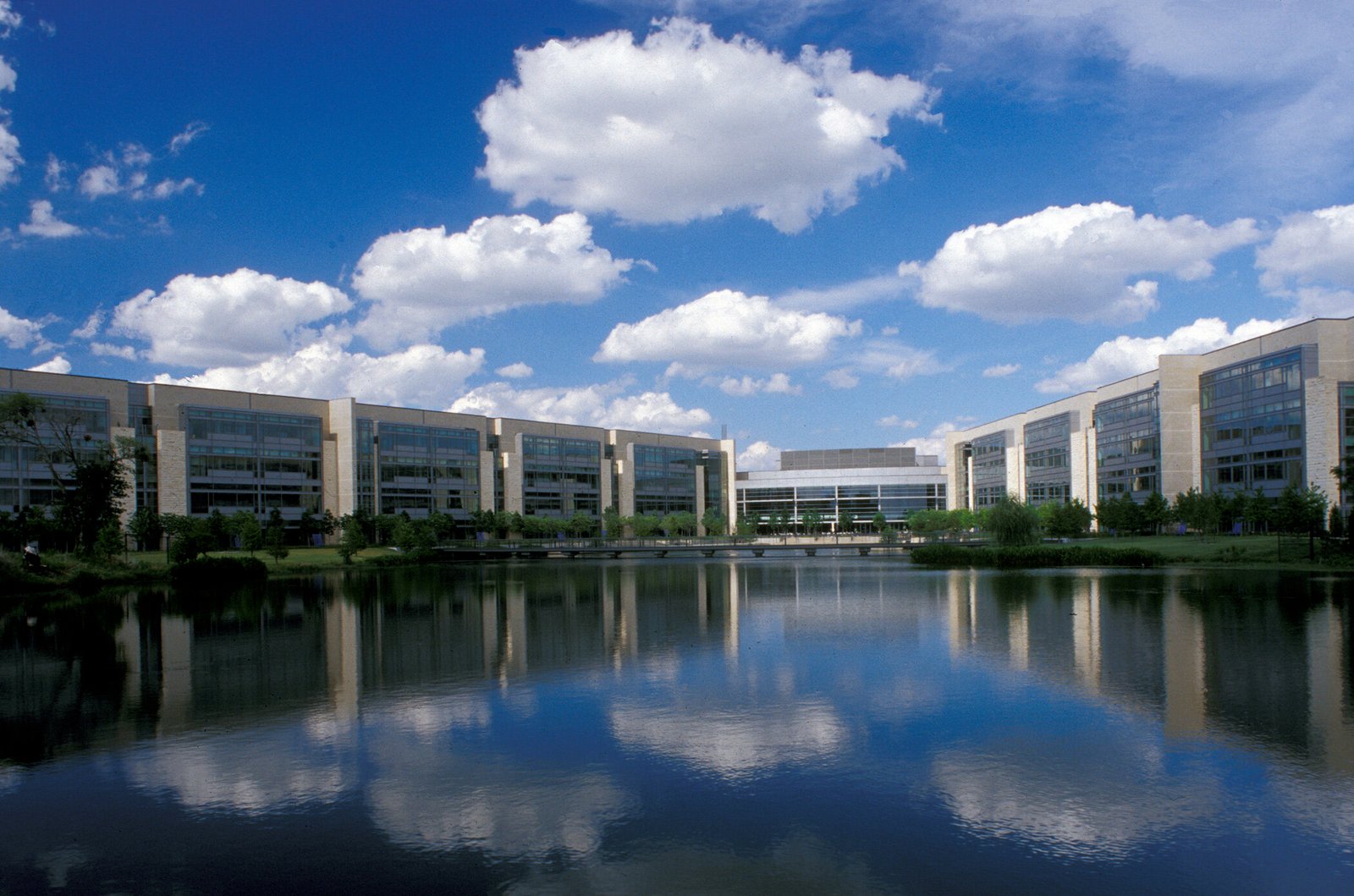 StudioOutside_EricssonHQ_04.jpg