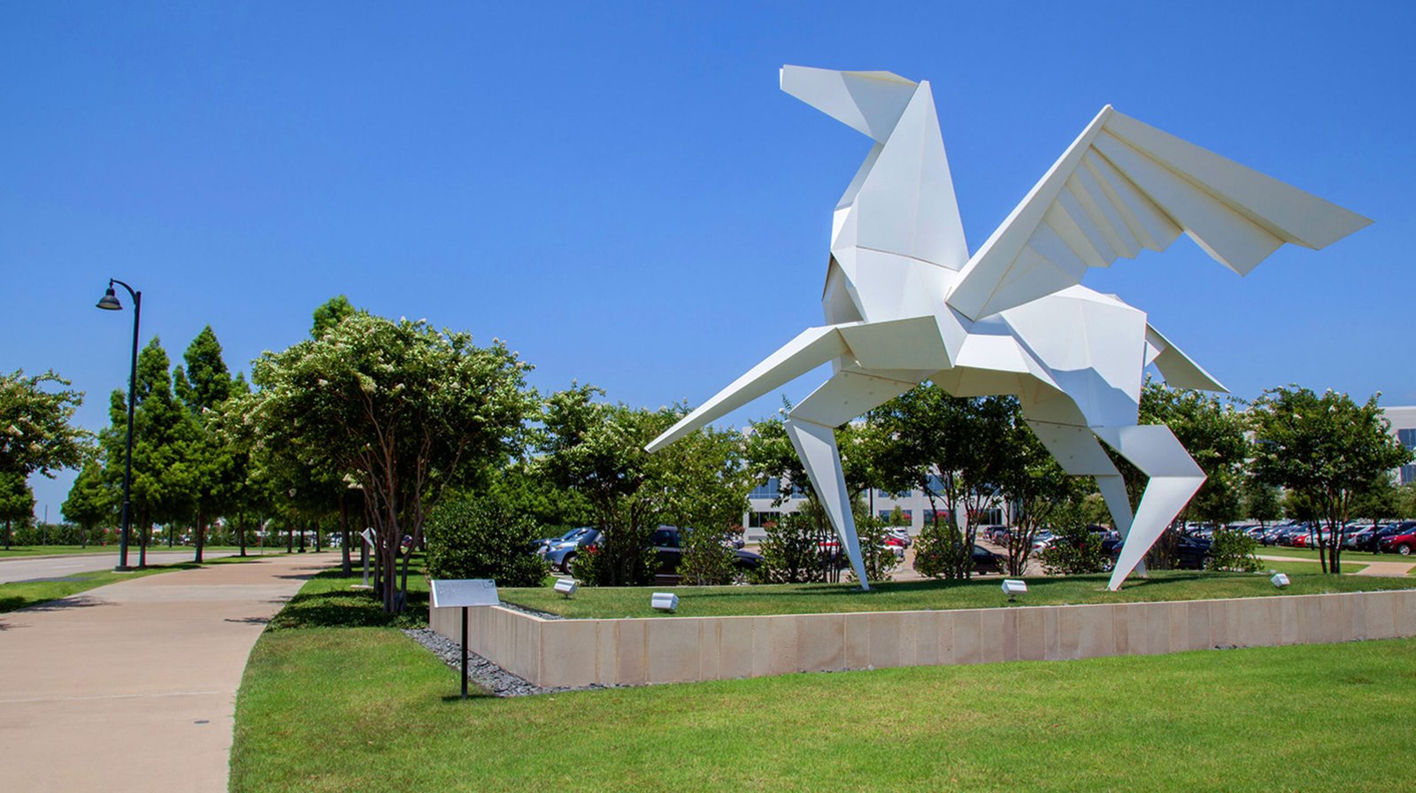 StudioOutside_The Offices at Cypress Waters_07.jpg