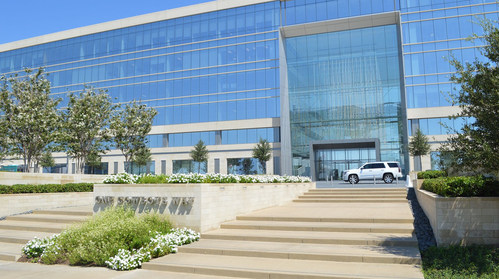 StudioOutside_TheStar_DallasCowboys_HQ_11.jpg