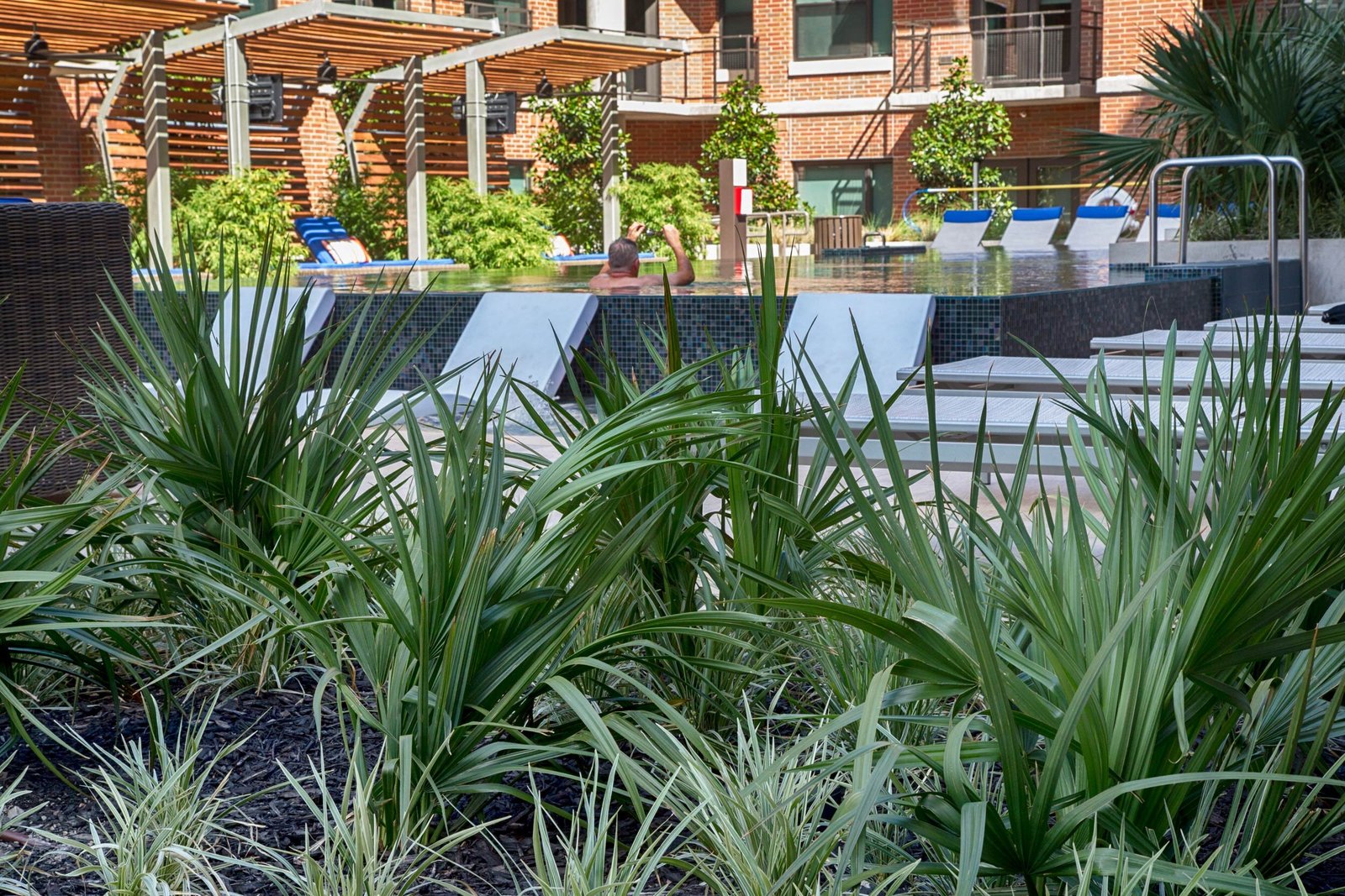 StudioOutside_McKinneyAvenueResidences_07.jpg