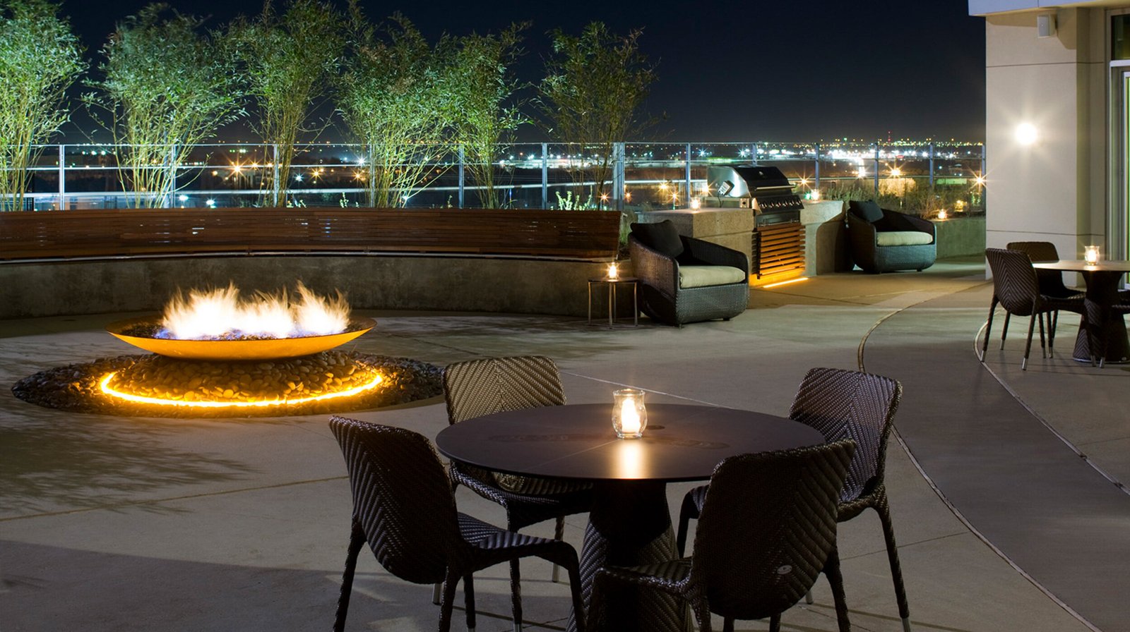 StudioOutside_HeightsatParkLane_02.jpg