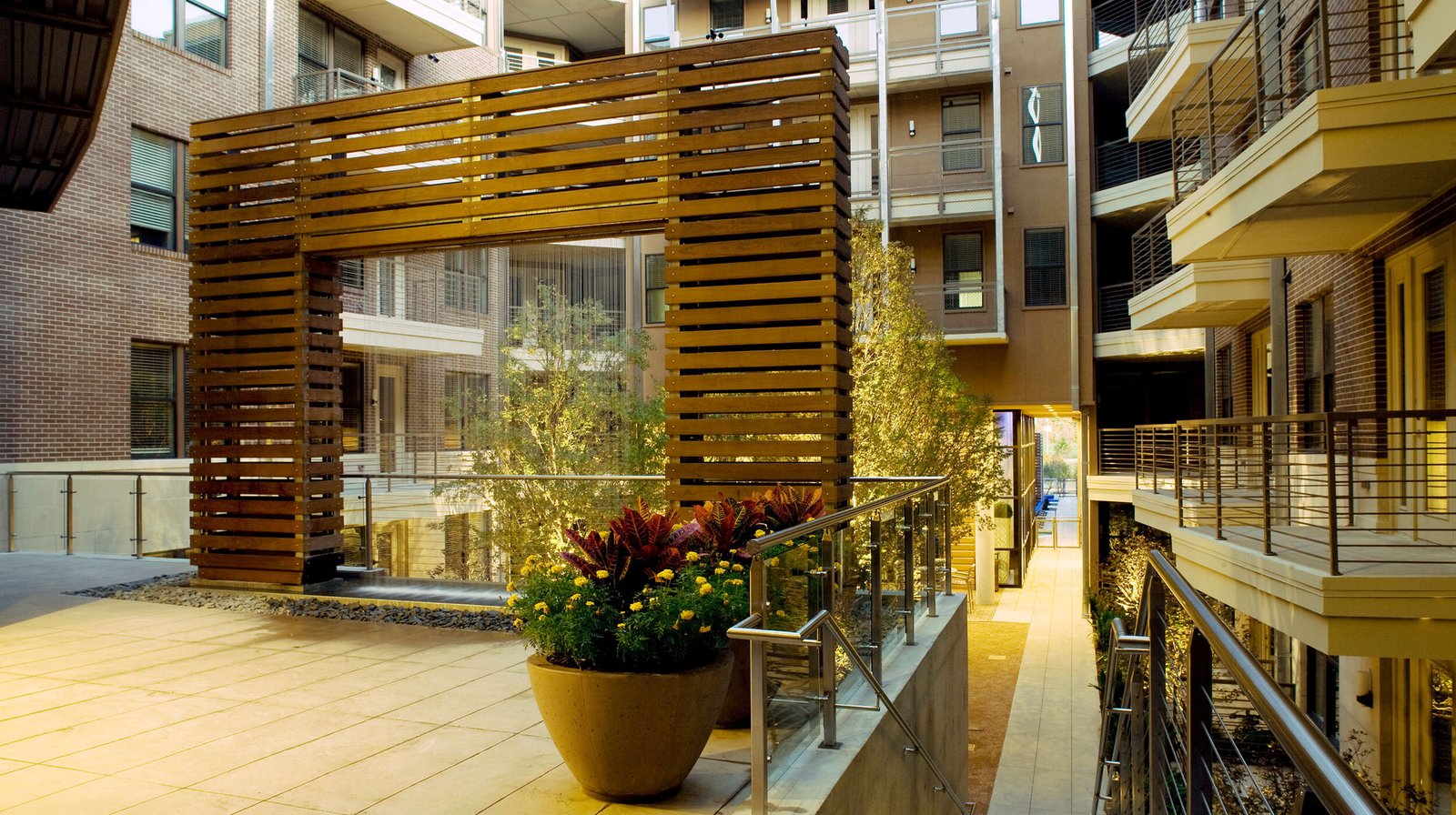 StudioOutside_SavoyeSquared_04.jpg