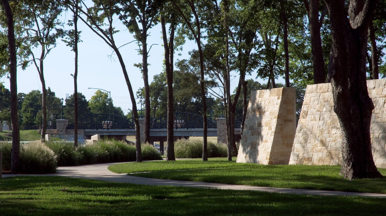 StudioOutside_CentennialPark_05.jpg