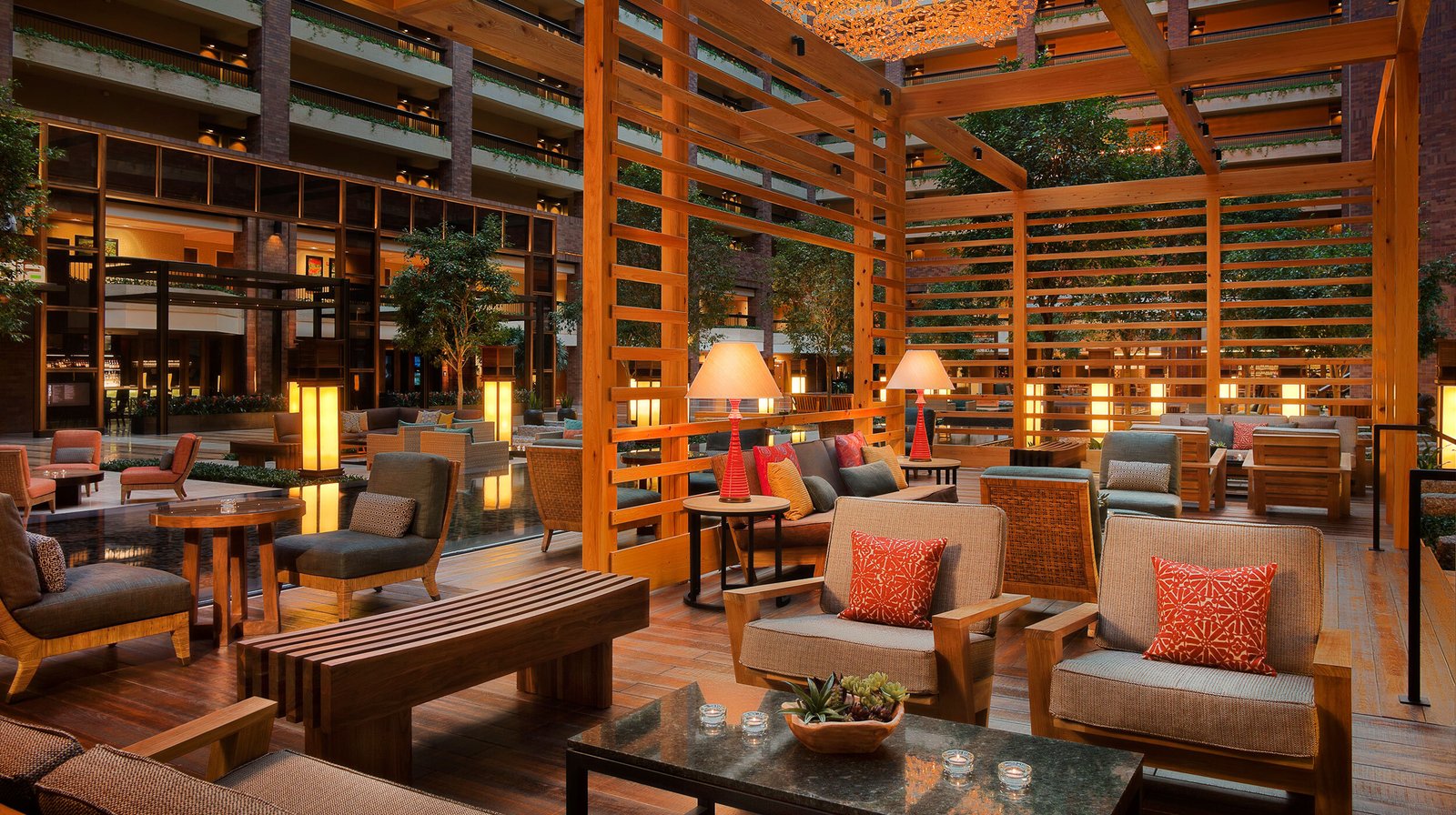 StudioOutside_Hilton-Anatole_04.jpg