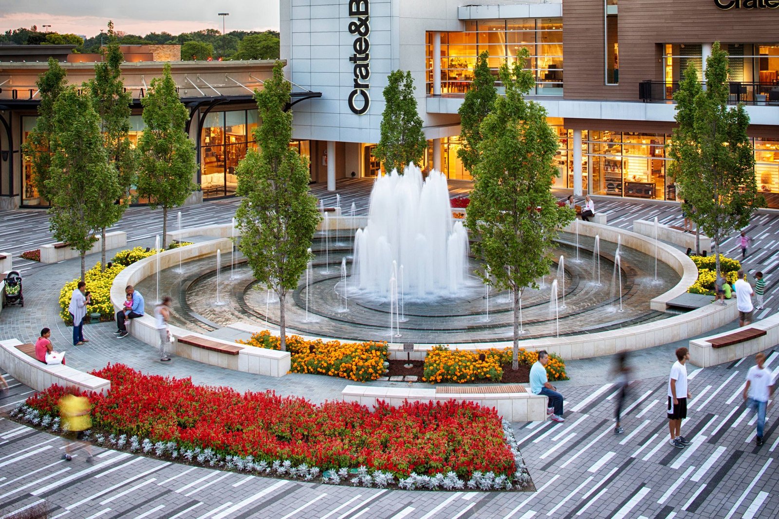 StudioOutside_OakbrookCenter_05.jpg