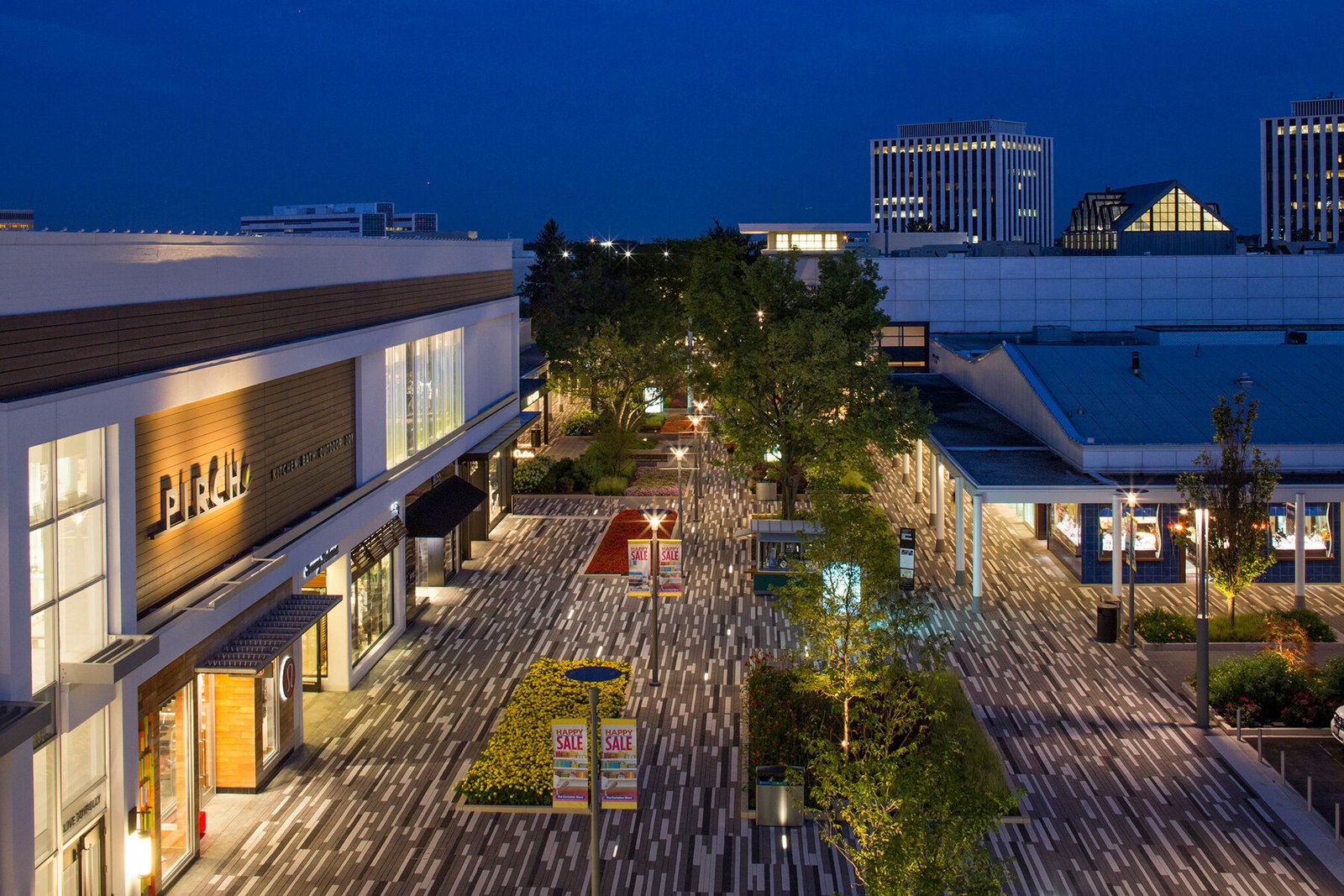 StudioOutside_OakbrookCenter_11.jpg