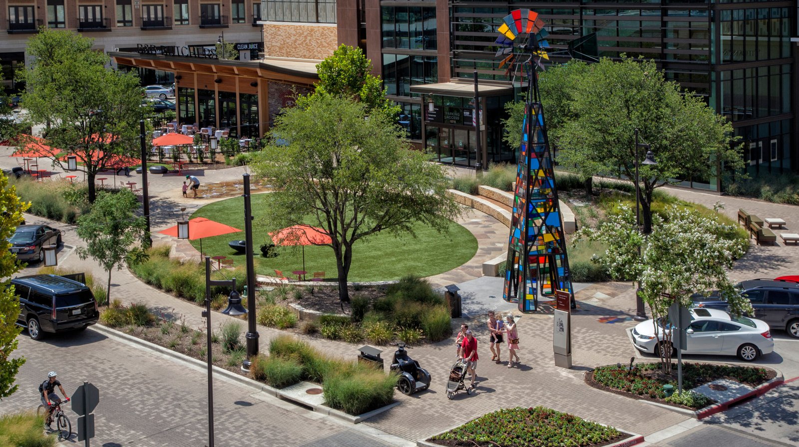 StudioOutside_TheShopsatClearfork_03.jpg
