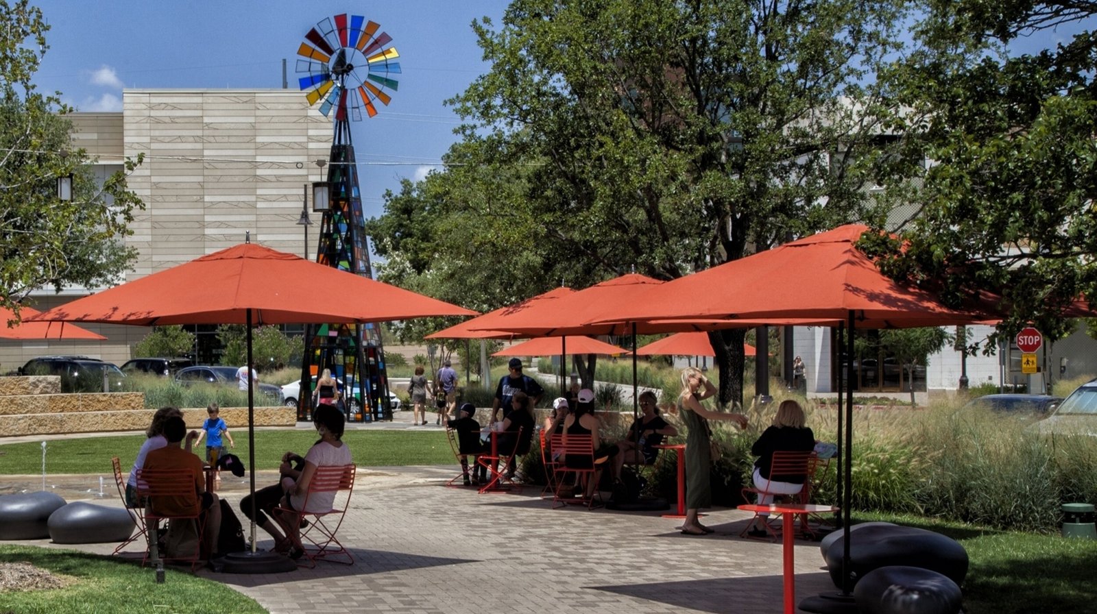 StudioOutside_TheShopsatClearfork_06.jpg