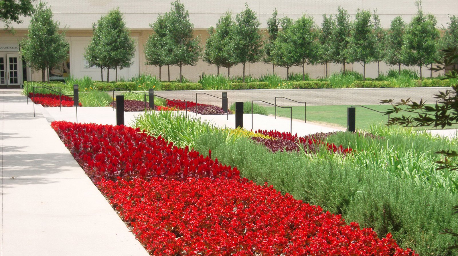 StudioOutside_NorthPark_Center_Garden_06.jpg