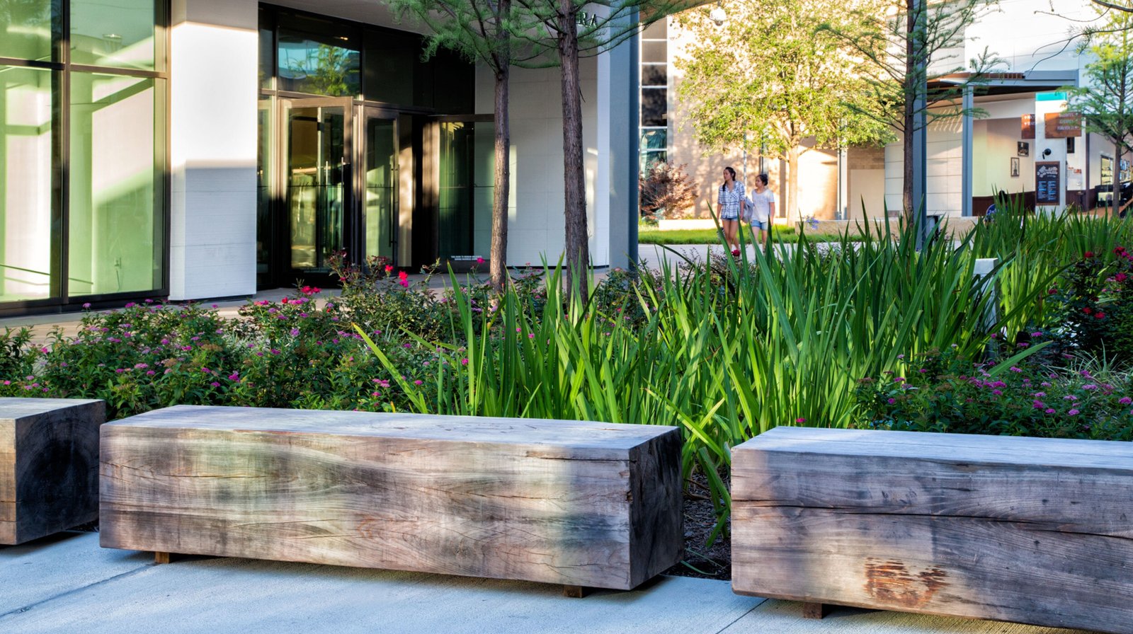 StudioOutside_Baybrook Mall Lifestyle Center_02.jpg