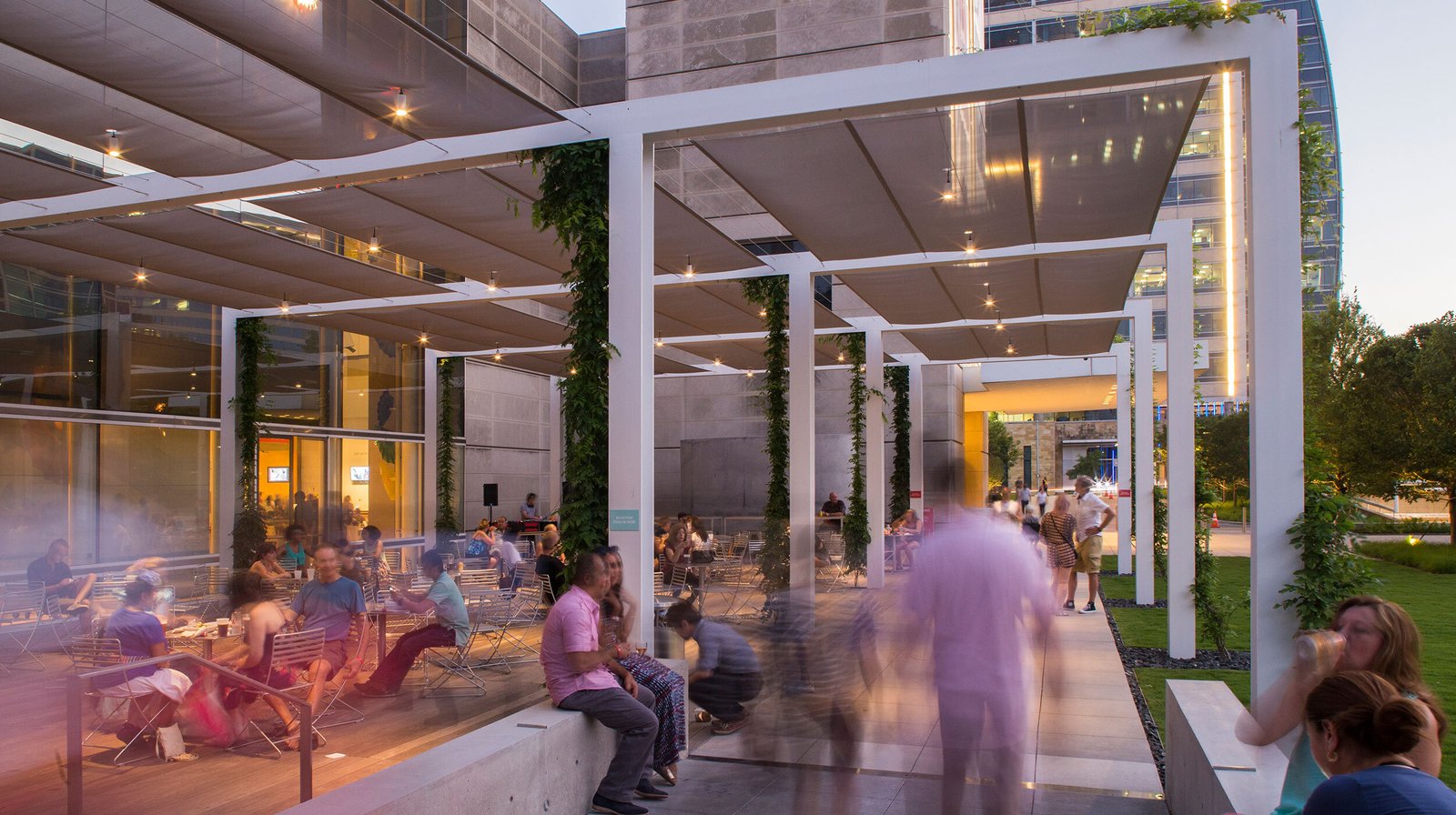 Eagle Family Plaza at the Dallas Museum of Art